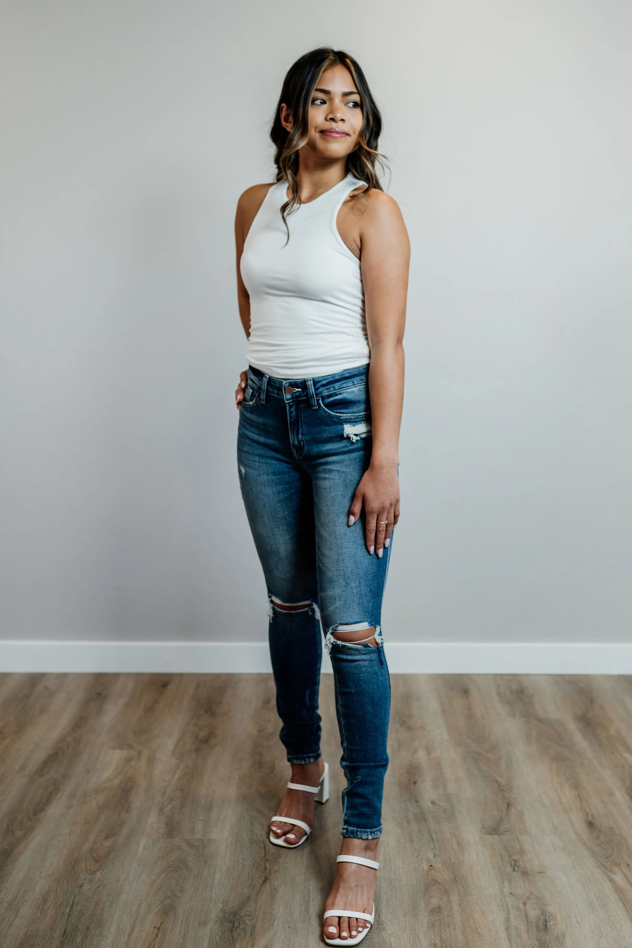CLEARANCE - Parker Mid-Rise Ankle Skinny