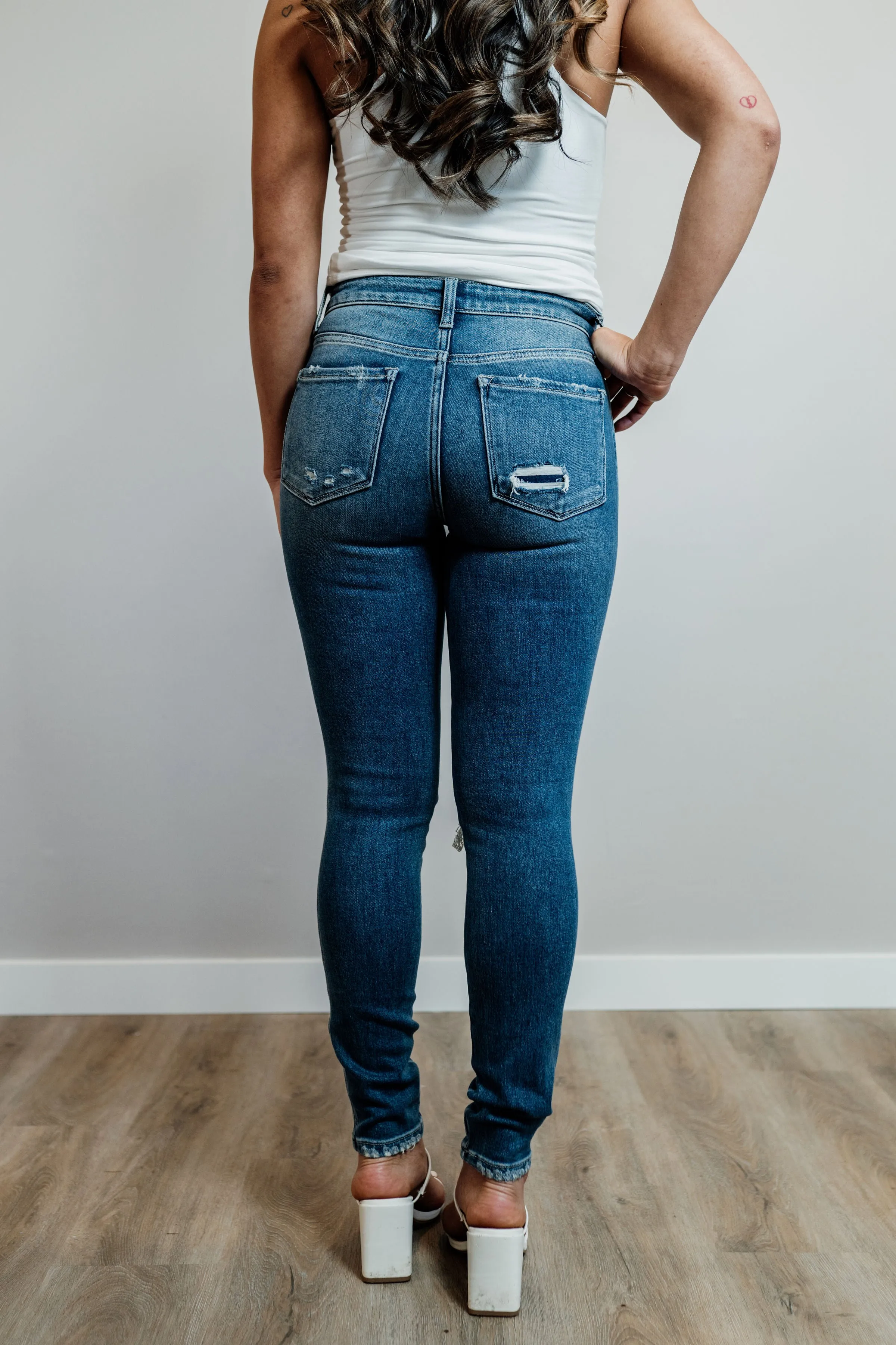 CLEARANCE - Parker Mid-Rise Ankle Skinny