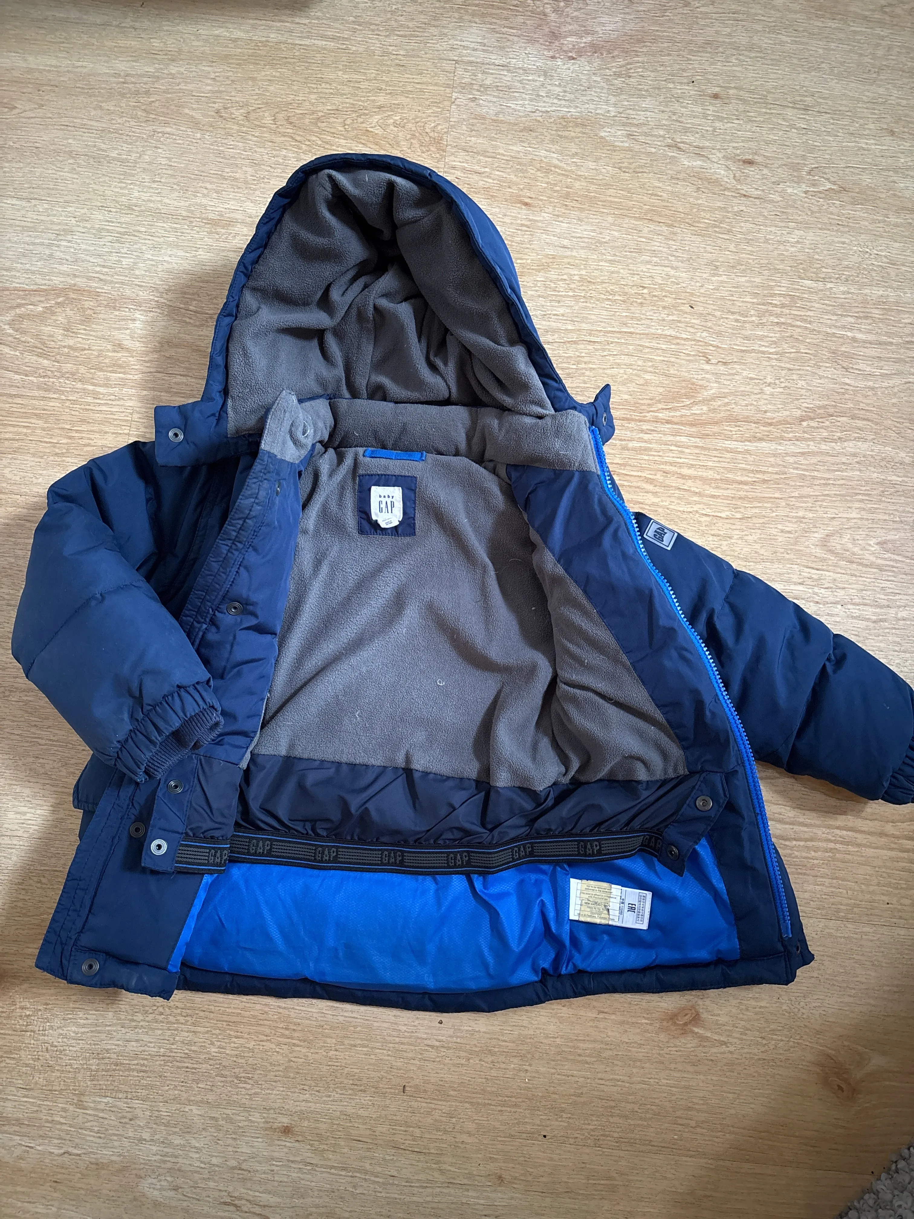 Gap winter coat, Kids 5/5T (extra small)