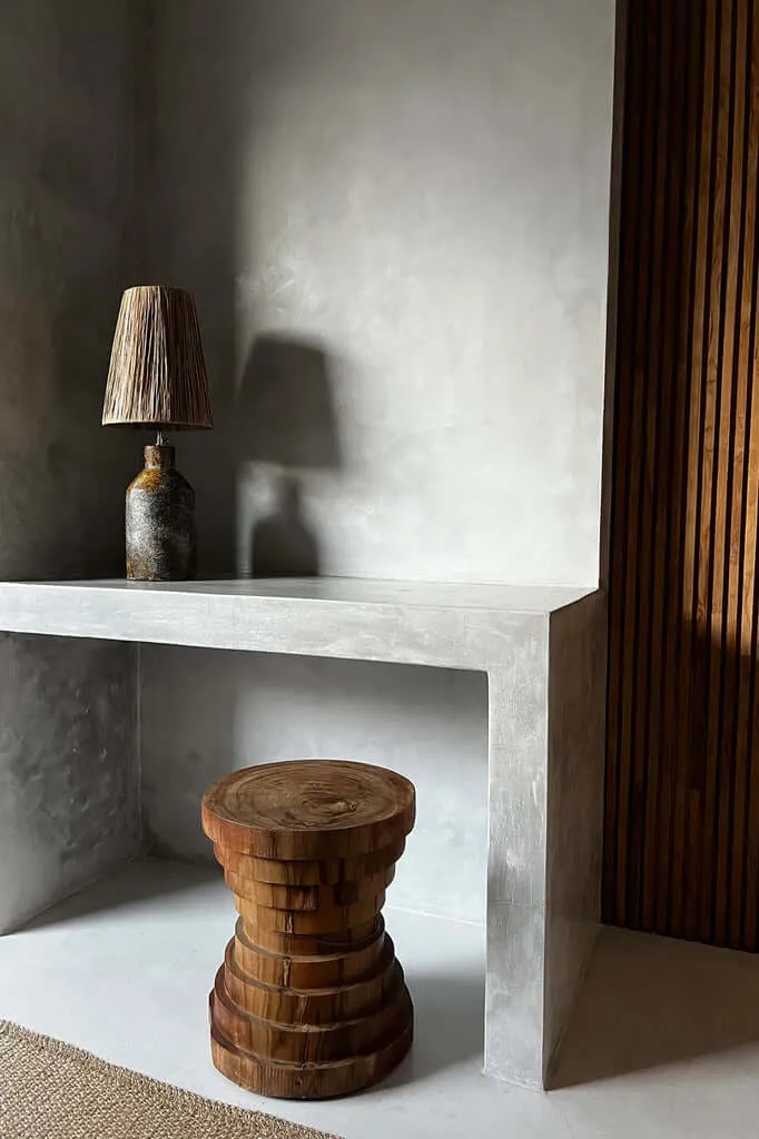 Mazu Stool