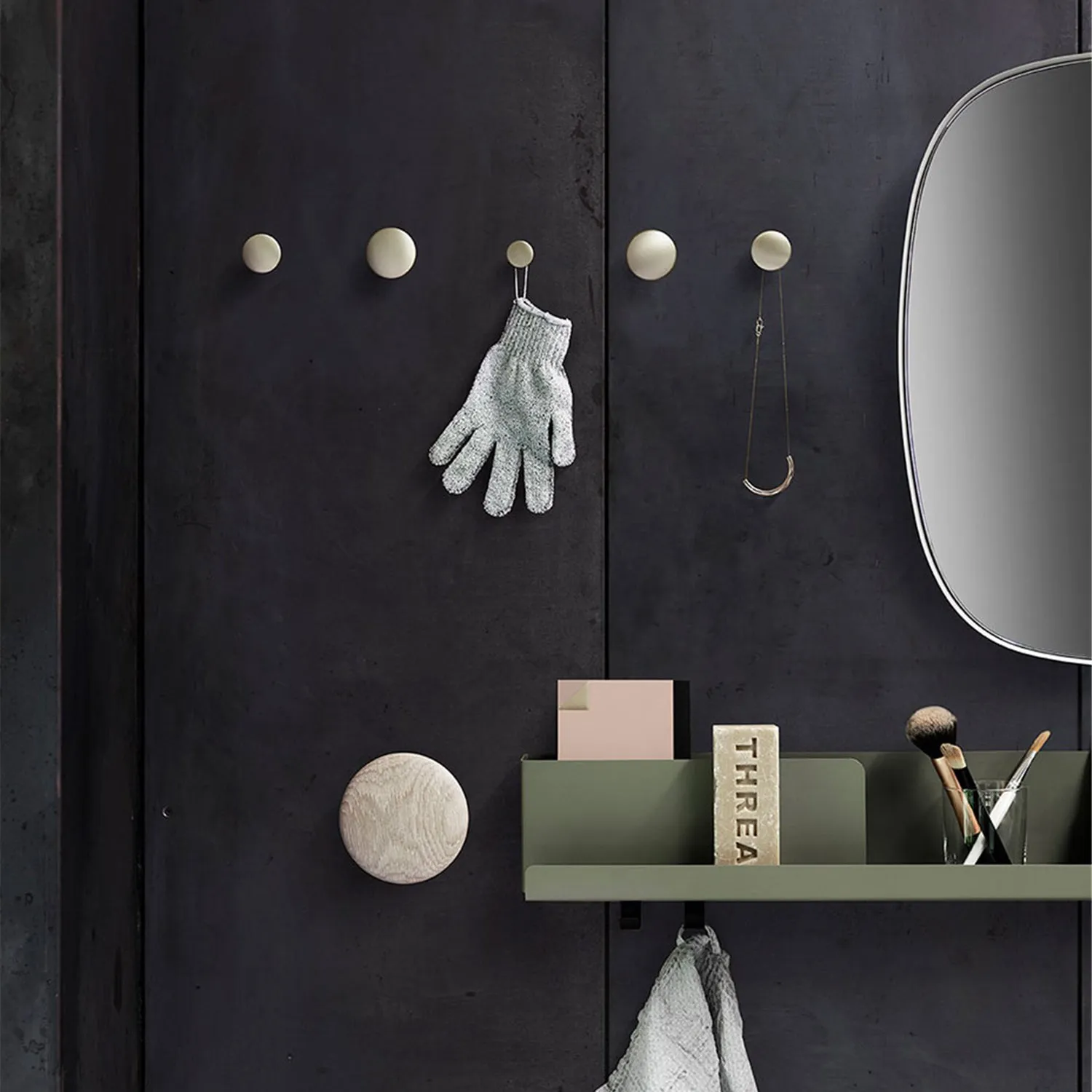 muuto | dots metal | brass