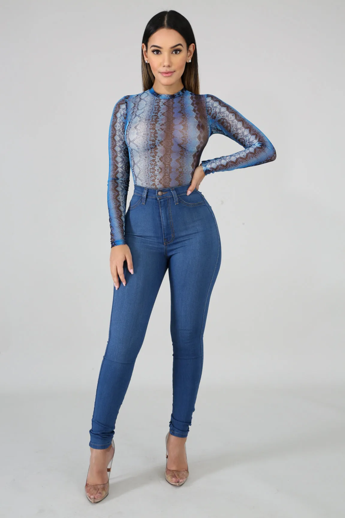 Simple Denim Exposure Jeans