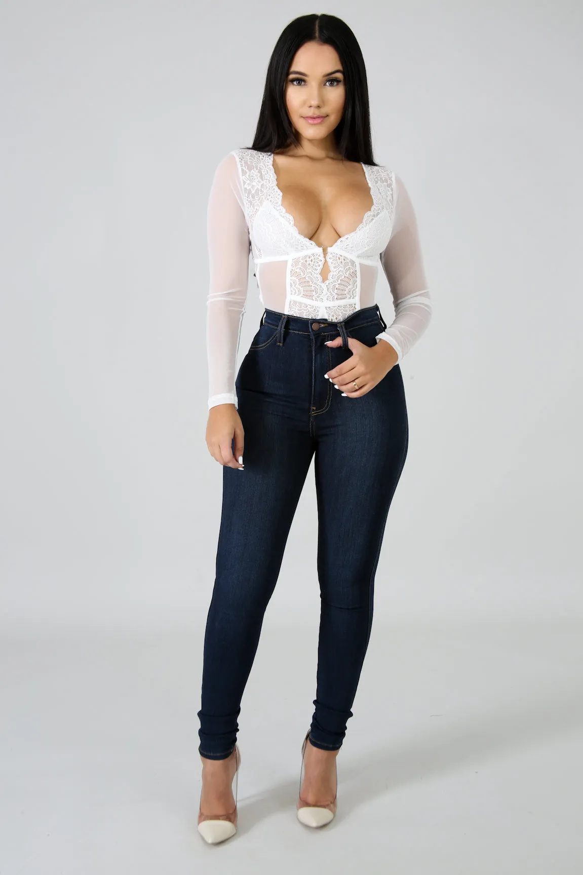 Simple Denim Exposure Jeans
