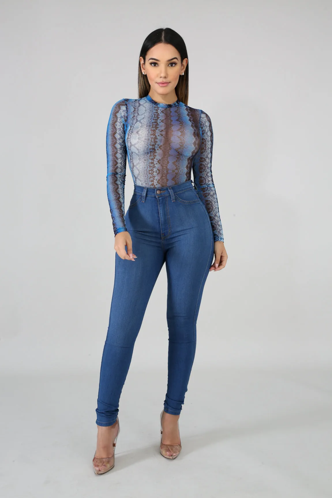 Simple Denim Exposure Jeans