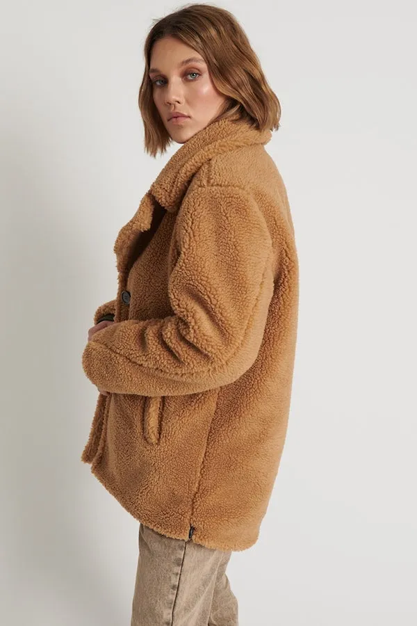 TAN TEDDY COAT
